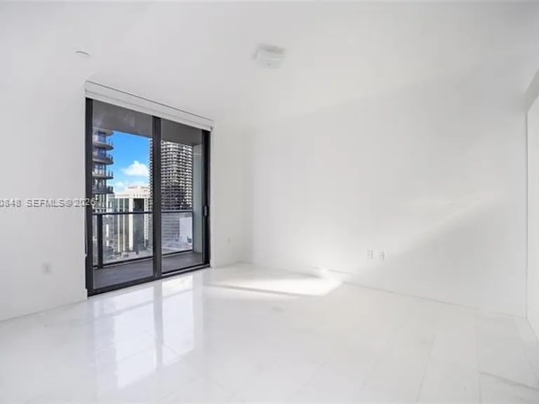 1010 Brickell Ave #CU-2708 — Photo 5