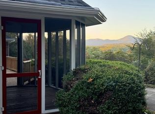 300 Sweet Apple Ln, Dahlonega, GA 30533