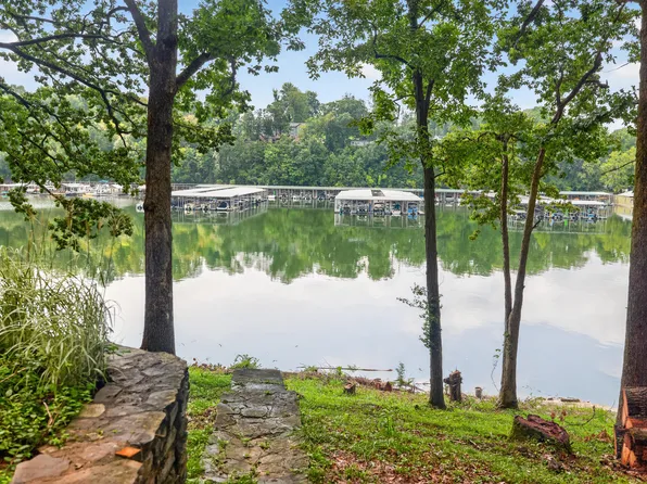 656 Chimney Rock Rd, Harrodsburg, KY 40330