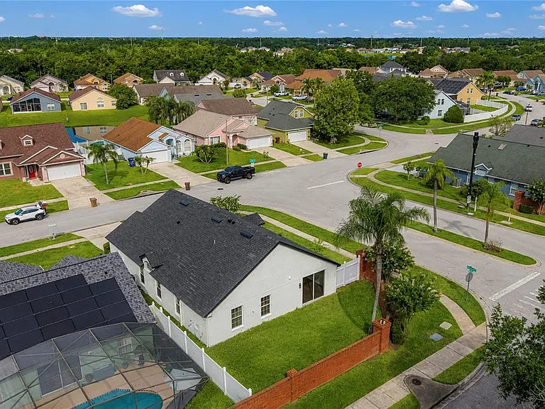 2039 Shannon Lakes Blvd — Photo 36