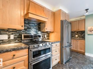 10536 65th St NW, Edmonton, AB