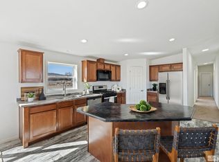7515 Remington Rd, Silver Springs, NV 89429