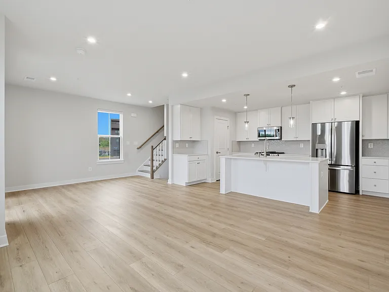 14421 Albemarle Point Pl — Photo 6