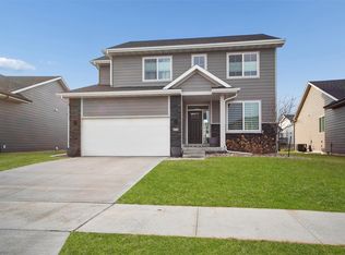 670 SE Booth Ave, Waukee, IA 50263