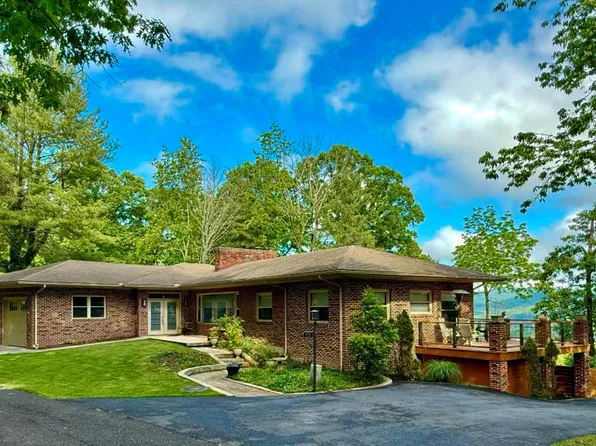 675 Pine Ridge Rd, Wytheville, VA 24382