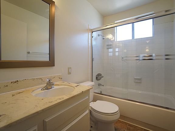 4th image of 1468 Missouri St APT 3