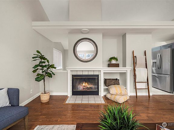 5th image of 1404 205th Street Ct E