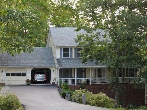 2nd image of 4325 Fox Croft Cir