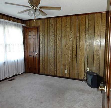 4th image of 8440 E County Road 200 N