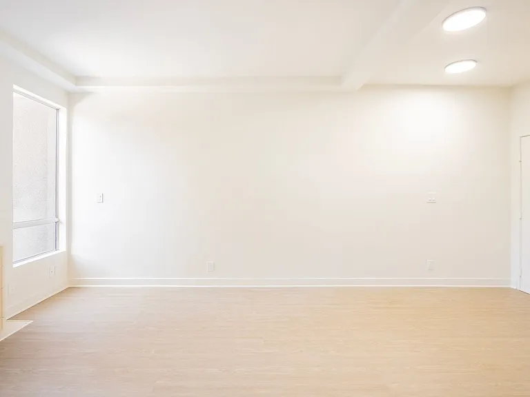 Welcome to 1616 Serrano Ave — Photo 16