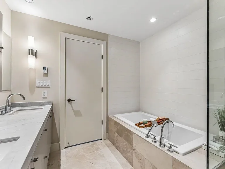 866 Arthur Erickson Pl #204 — Photo 11