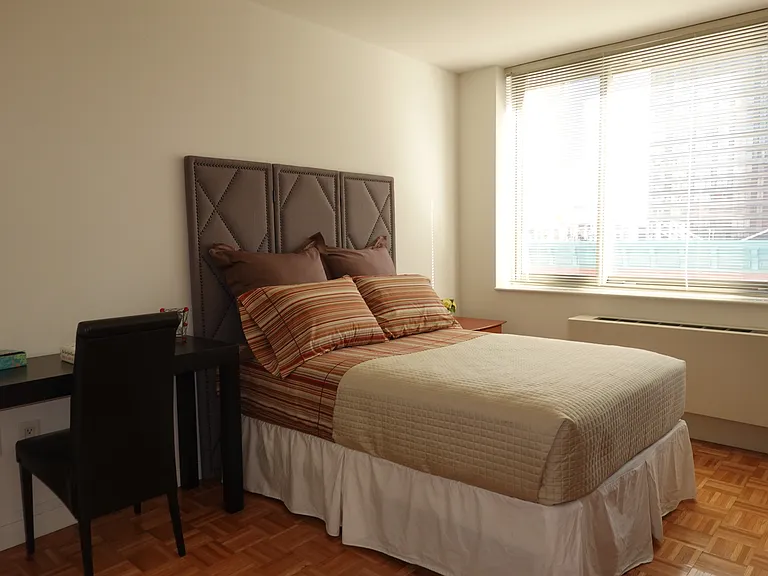 1500 Lexington Ave #8B — Photo 13