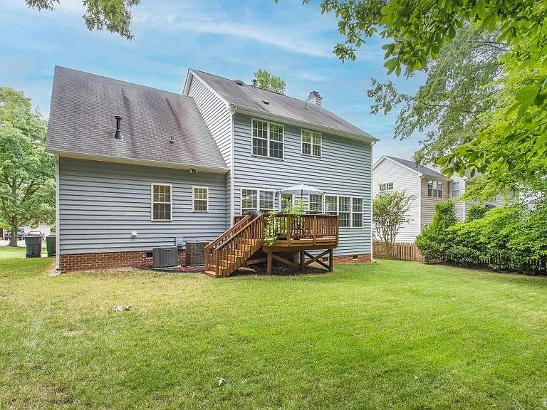 Backyard, Deck