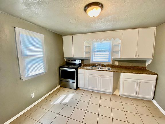 4th image of 8618 Highland Ave