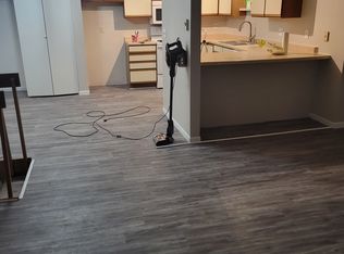 3300 S Wollmer Rd #C, Milwaukee, WI 53227