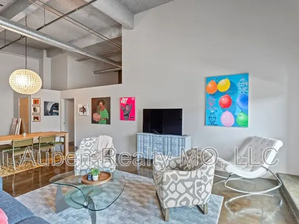 360 W Pershing Rd Ste 330, Kansas City, MO 64108