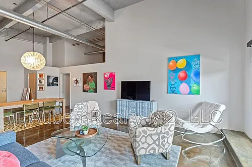 360 W Pershing Rd #330 Photo 1