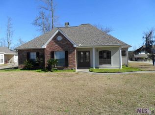 17414 E Autumn Dr, Prairieville, LA 70769