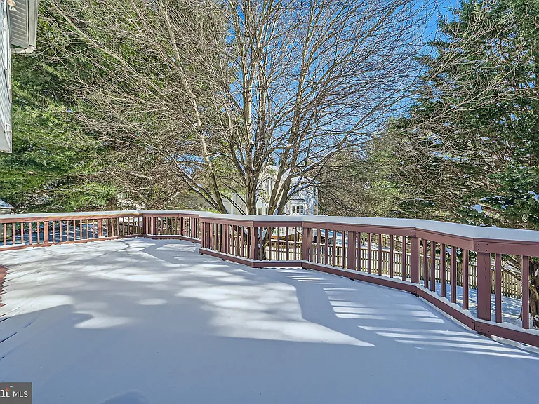 8 Sapphire Hill Ct — Photo 31