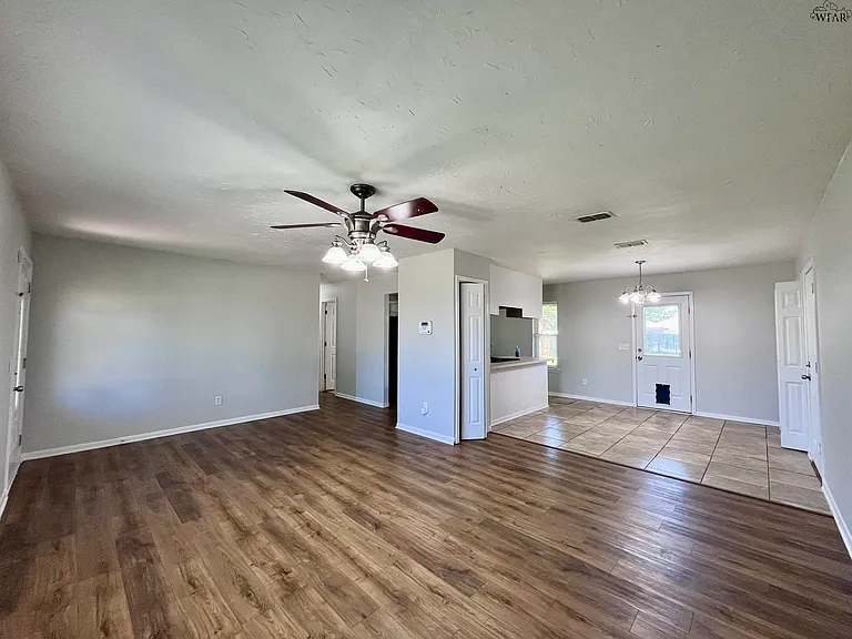4318 Edgehill — Photo 3