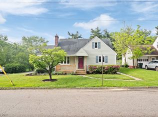 1430 Spangler Rd NE, Canton, OH 44714