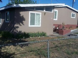 732 J St, Umatilla, OR 97882