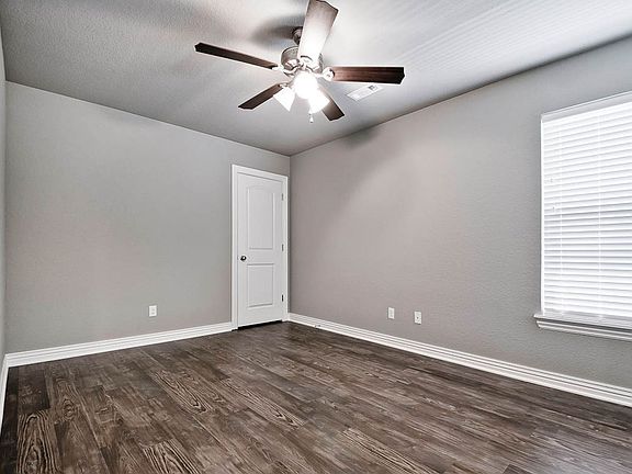 3rd image of 121 Carrington Ave #B