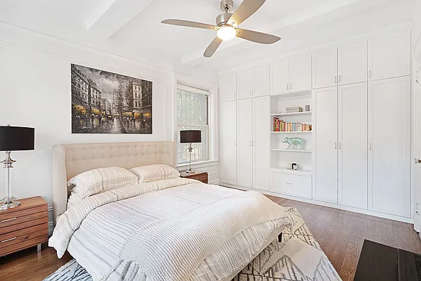 Sold by Compass | media 17