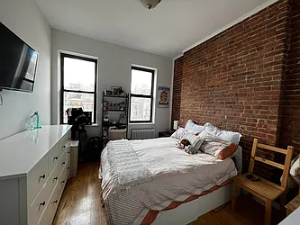 Rented by Salon Realty Corp