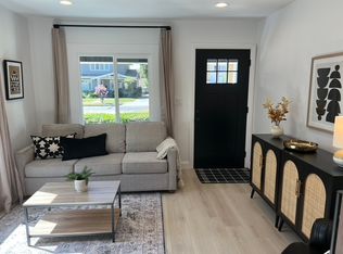 699 Earlham St, Pasadena, CA 91101