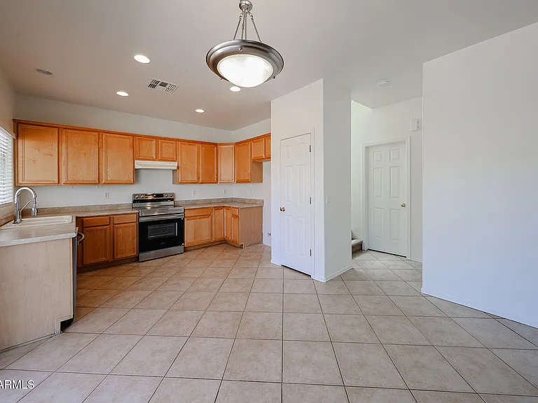 14584 W Watson Ln — Photo 12