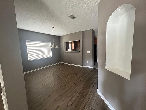 5th image of 7168 Deerfoot Point Cir #8-3