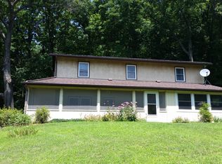 1784 Whitetail Rd, Decorah, IA 52101