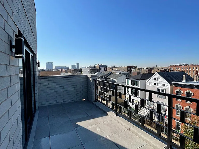 721 N Elizabeth St #3 — Photo 14