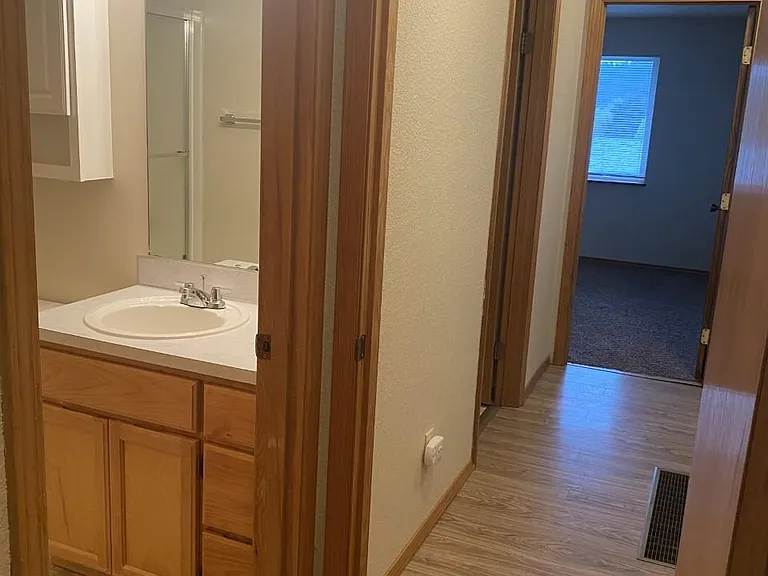 1465 Woodside Ct SE — Photo 11