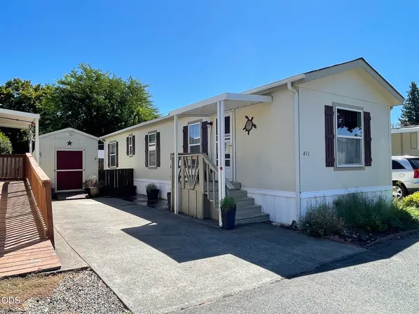 411 Teakwood Dr, Grants Pass, OR 97526