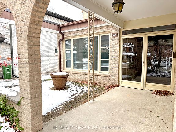 2nd image of 54 Kentland Cres