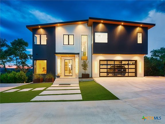 4th image of 1104 Summit Ridge Dr