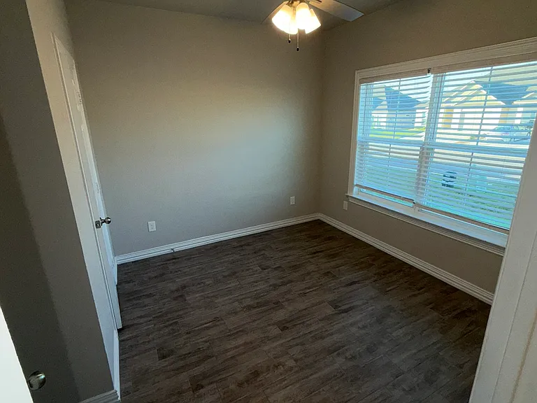 3481 Fenway Cir — Photo 13