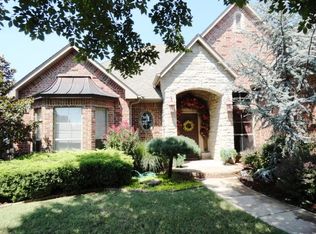 2409 Saddleback Dr, Edmond, OK 73034