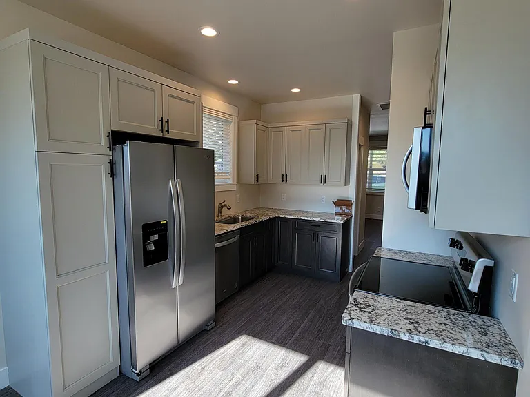 1811 McKittrick St #B — Photo 6