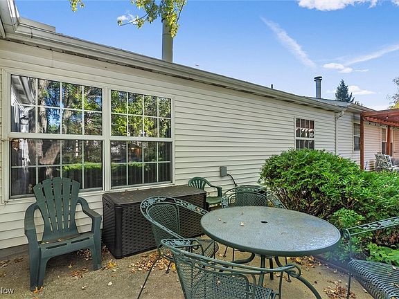 5th image of 9691 Country Scene Ln #T3