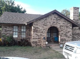 1513 8th St, Levelland, TX 79336