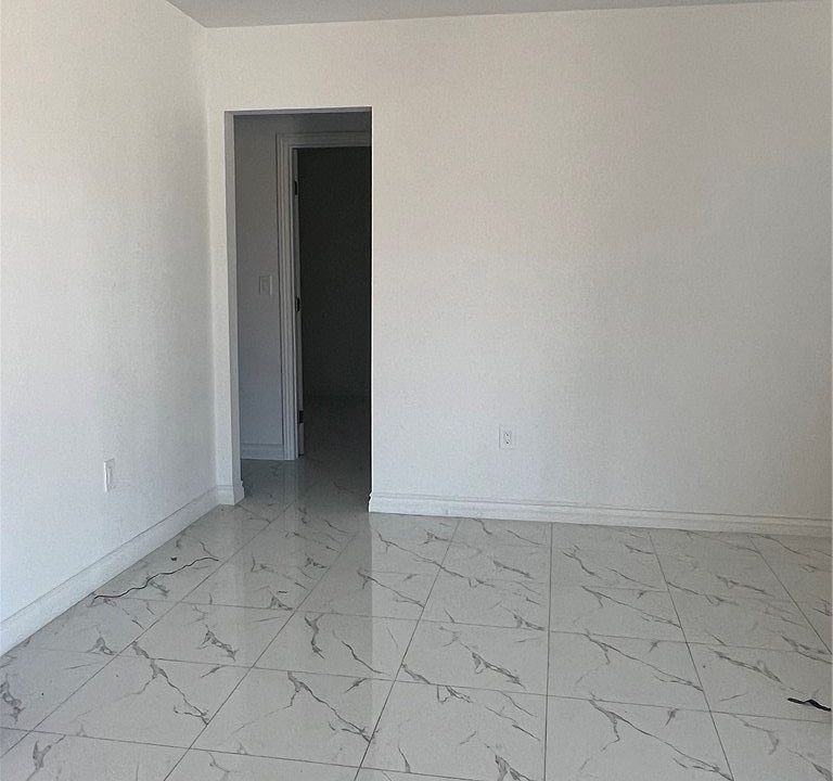 1st image of 6295 Argyle Ave