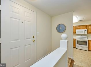 240 S Reynolds St APT 301, Alexandria, VA 22304
