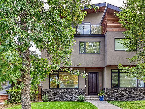 1935 47 Ave SW, Calgary-55_10052020