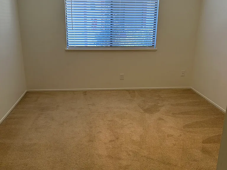 720 N Florence St #B — Photo 11