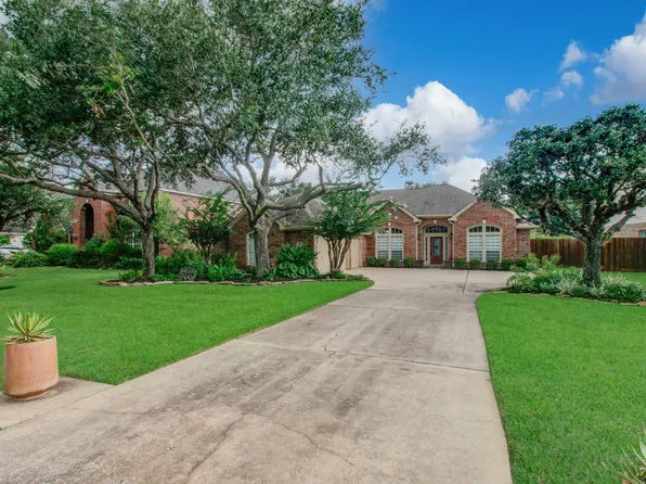411 Bridge Crest Blvd, Houston, TX 77082