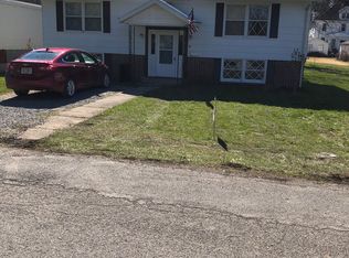 21 Henry St, Buckhannon, WV 26201