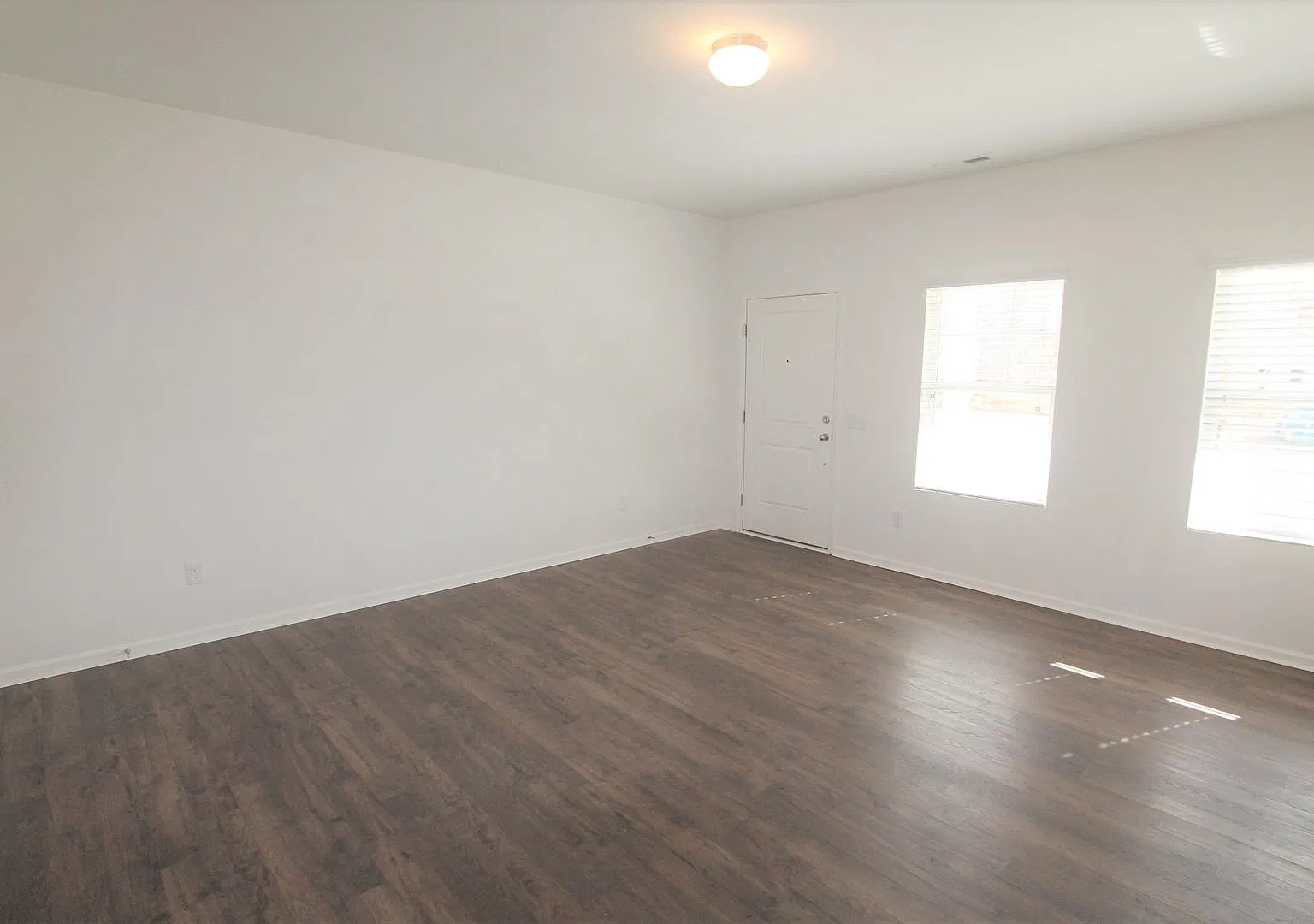 Huntley Glen Bldg 2 — Photo 3